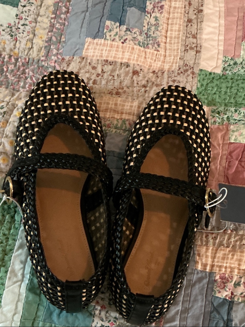 New Universal Thread Mary Jane flats. Size 8  Black and tan weave